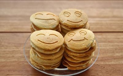 Tasty Homemade Pancakes: The Easiest Fluffy Pancake Recipe Ever